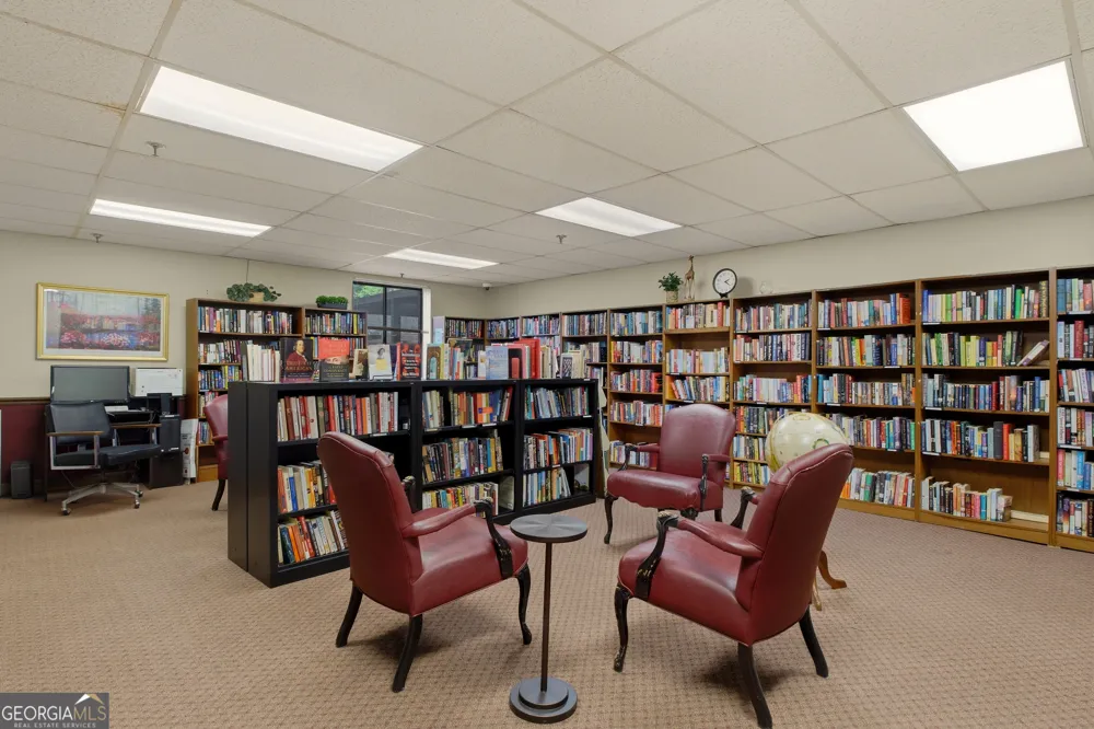 300 Johnson Ferry RD Sandy Springs, GA 30328