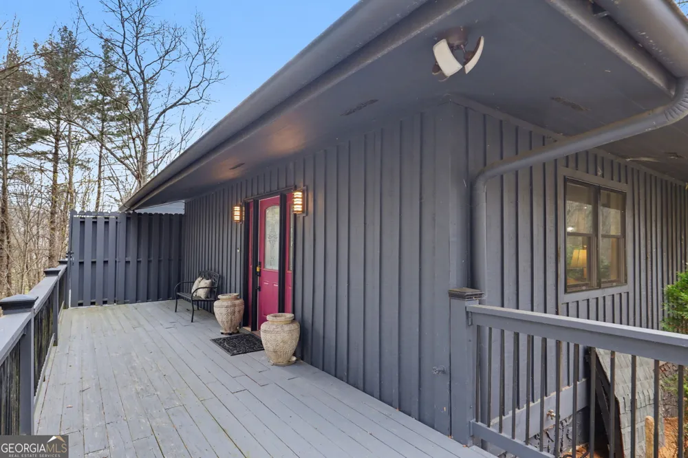 594 Sky High DR Sky Valley, GA 30537