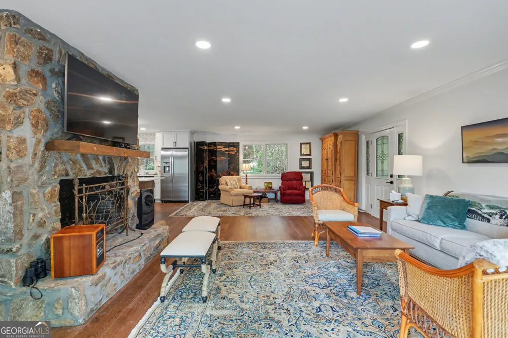 594 Sky High DR Sky Valley, GA 30537