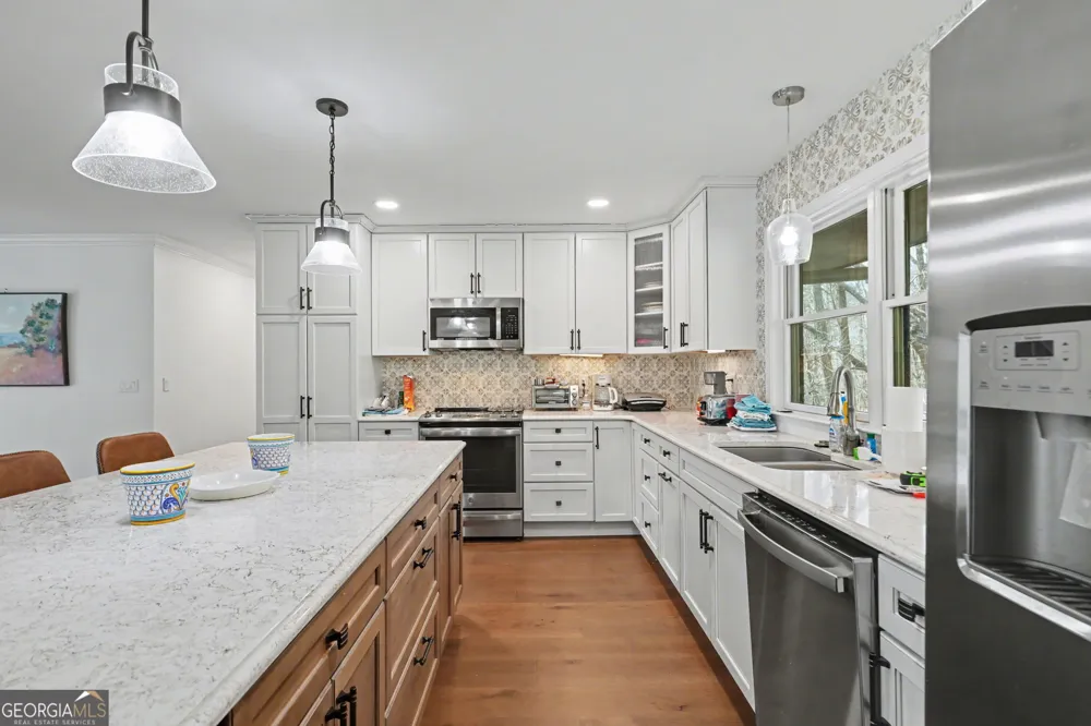 594 Sky High DR Sky Valley, GA 30537