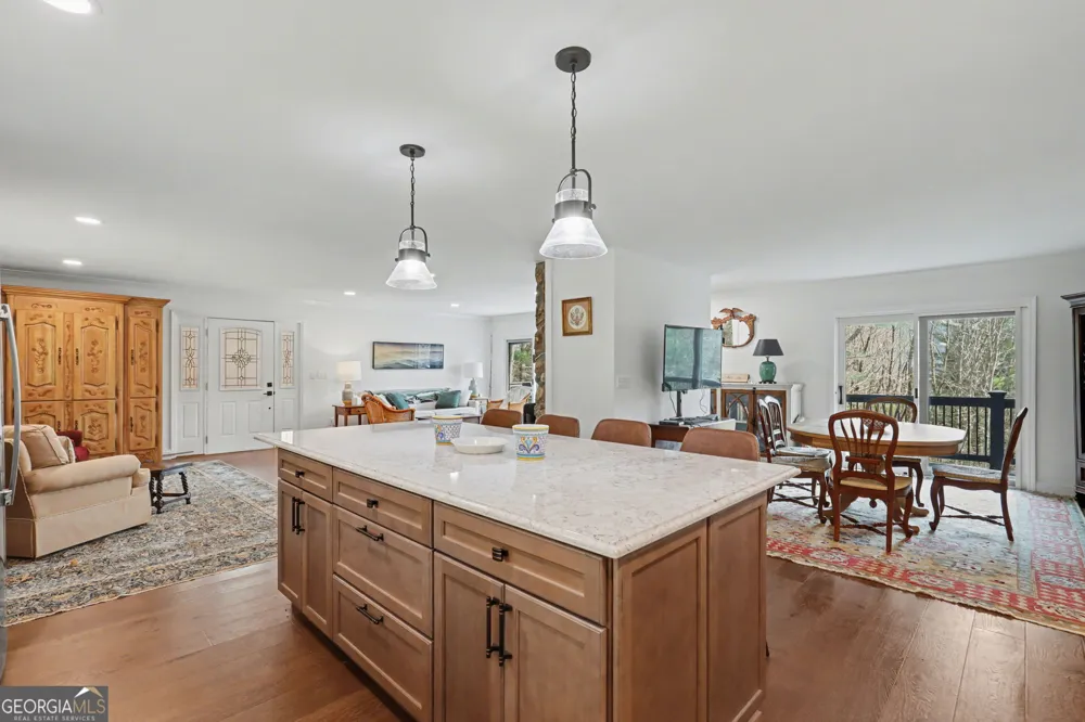 594 Sky High DR Sky Valley, GA 30537