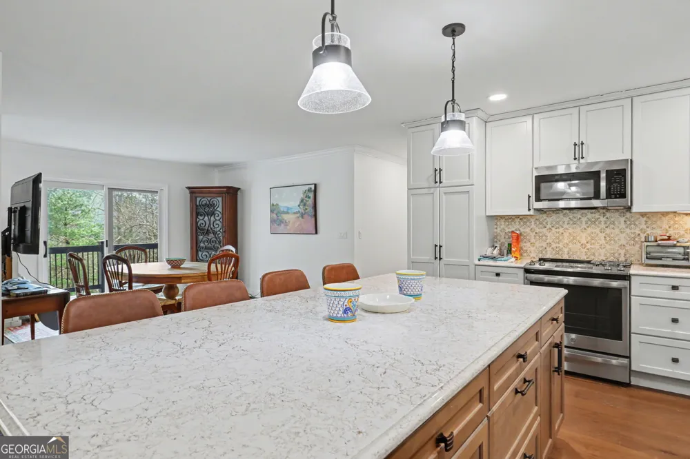 594 Sky High DR Sky Valley, GA 30537