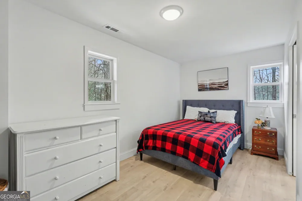 594 Sky High DR Sky Valley, GA 30537
