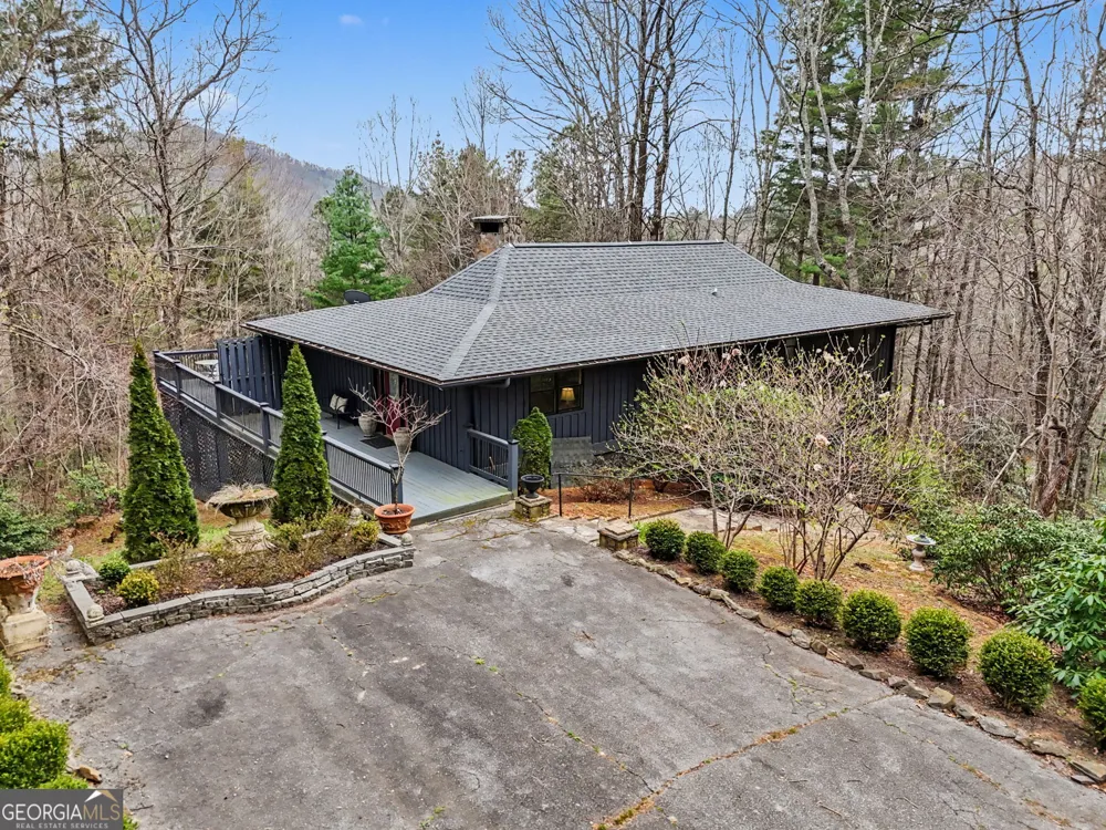 594 Sky High DR Sky Valley, GA 30537