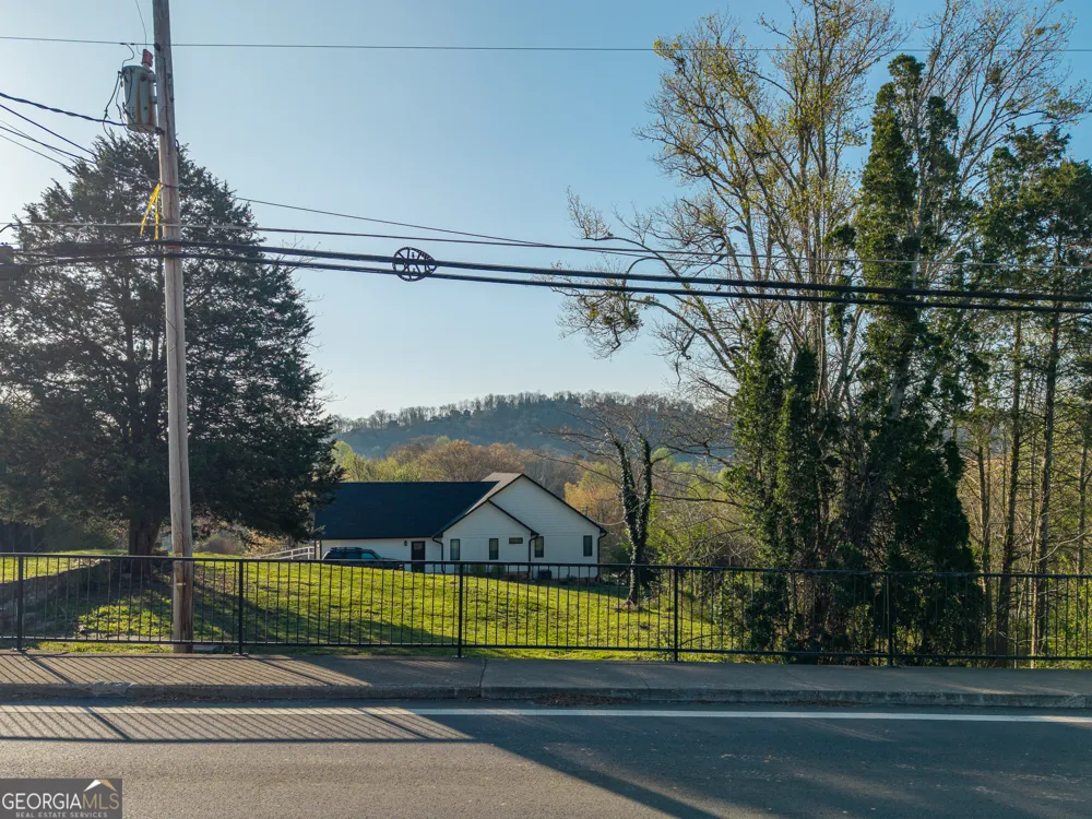 291 E Second ST Blue Ridge, GA 30513