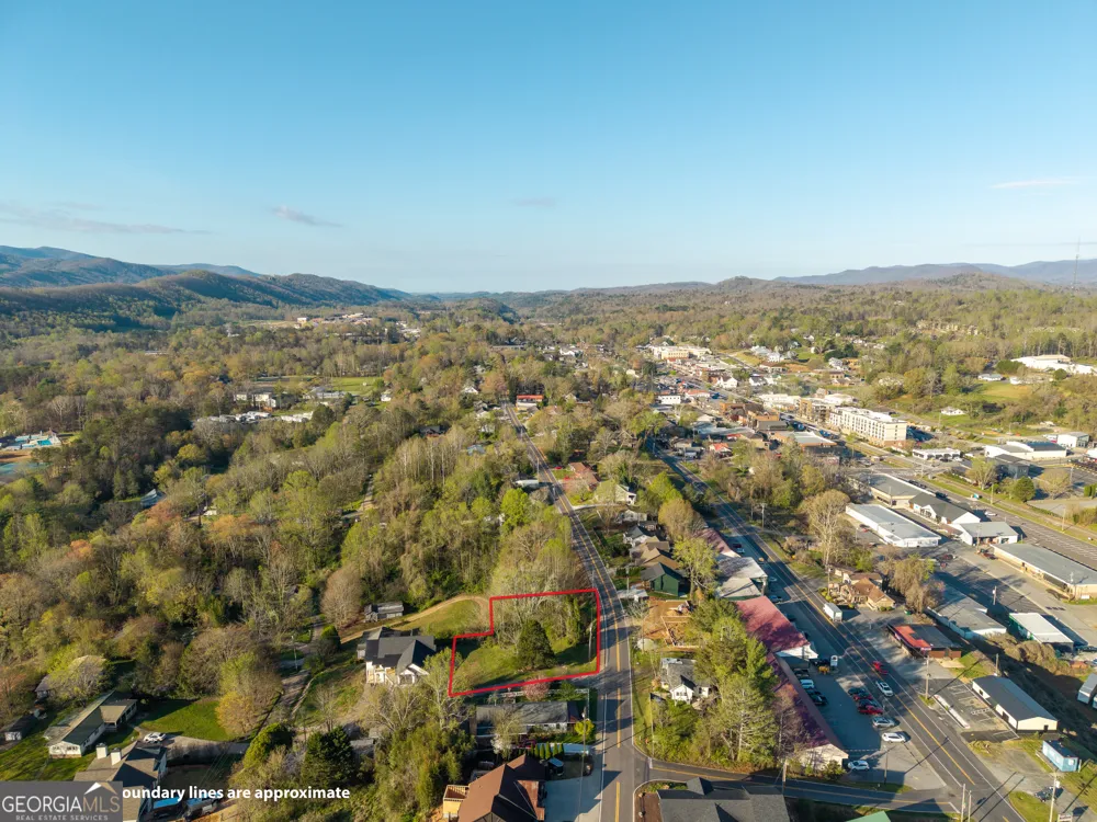 291 E Second ST Blue Ridge, GA 30513