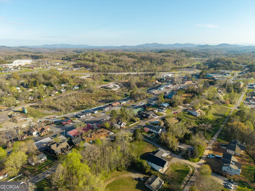 291 E Second ST Blue Ridge, GA 30513