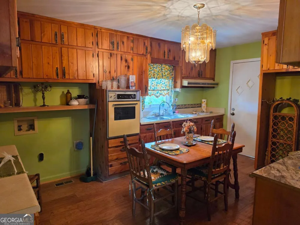 4107 Belvedere DR Gainesville, GA 30506