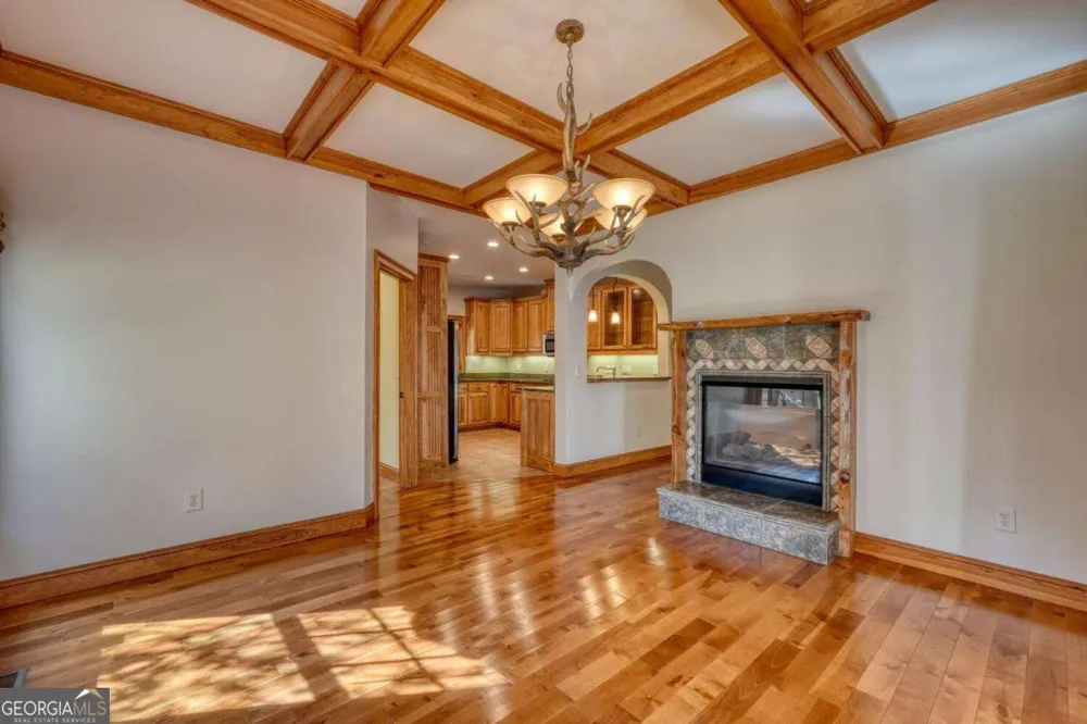 1949 Big Pine DR Hiawassee, GA 30546