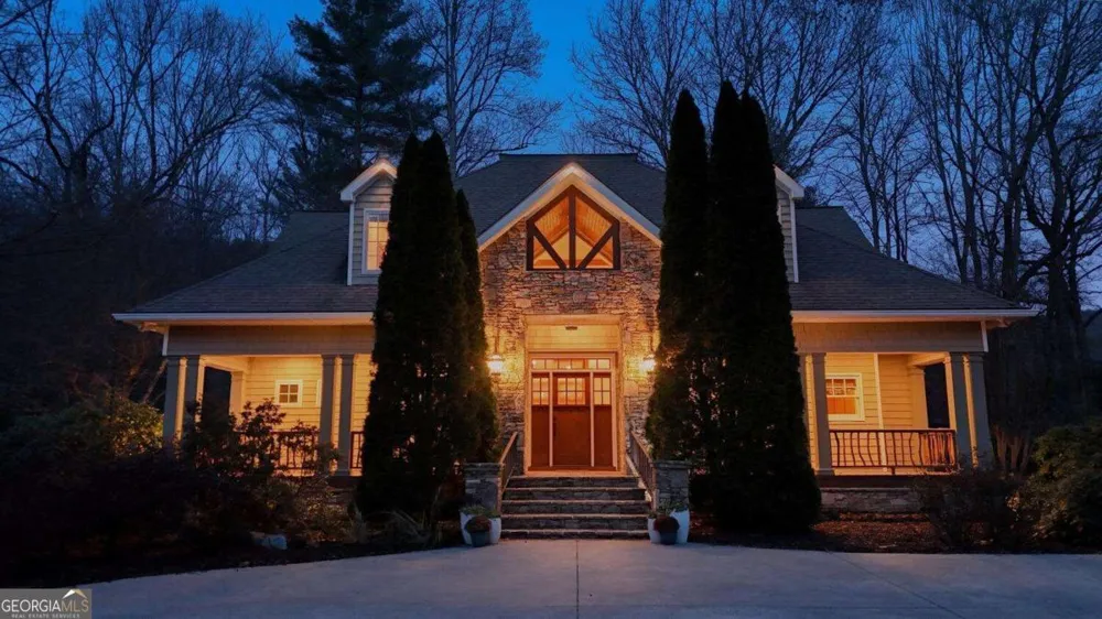 1949 Big Pine DR Hiawassee, GA 30546