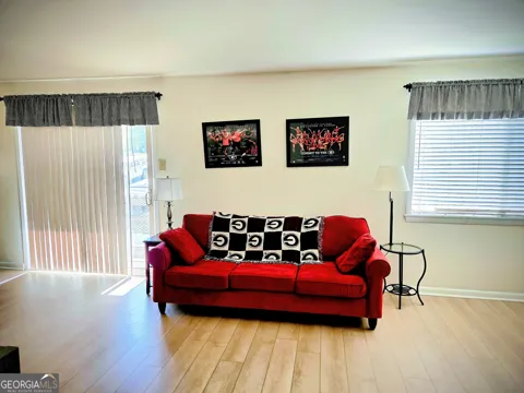 250 Little ST
