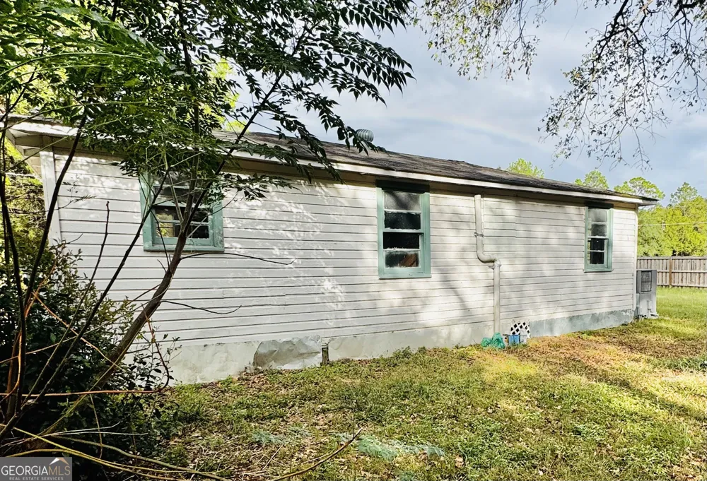 363 W Brazell ST Reidsville, GA 30453