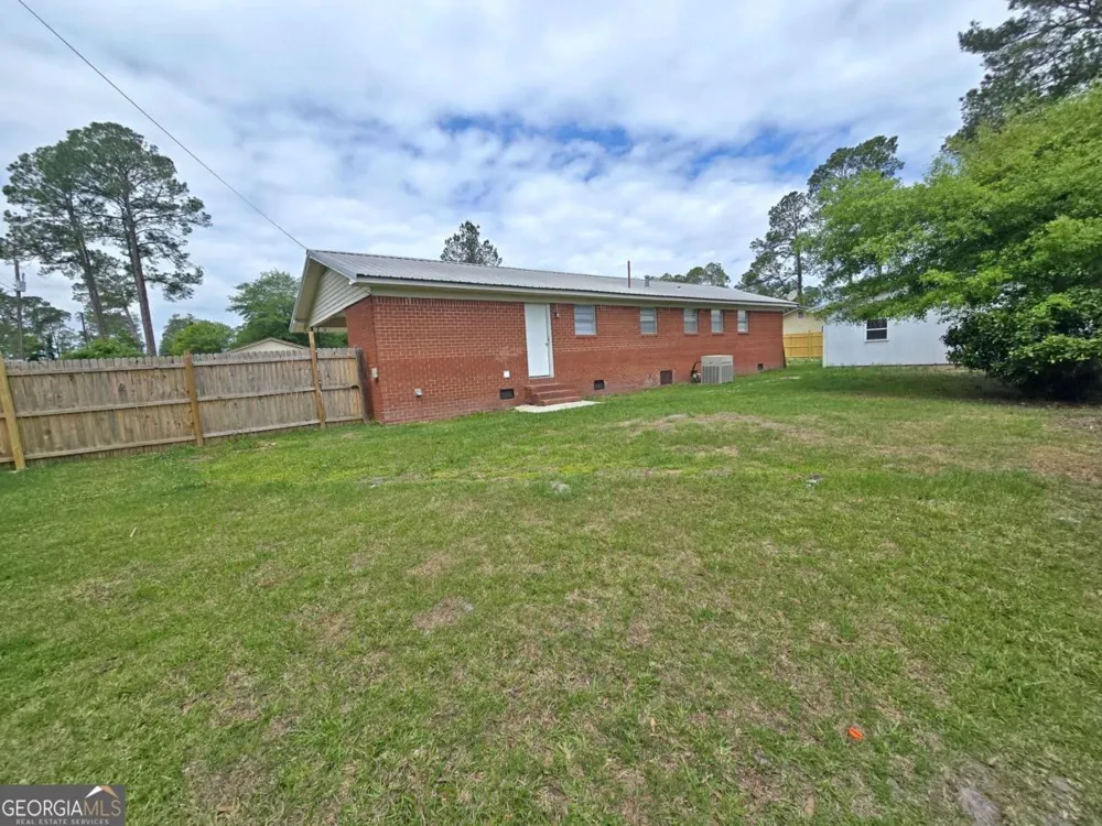 1108 Wilma ST Nashville, GA 31639
