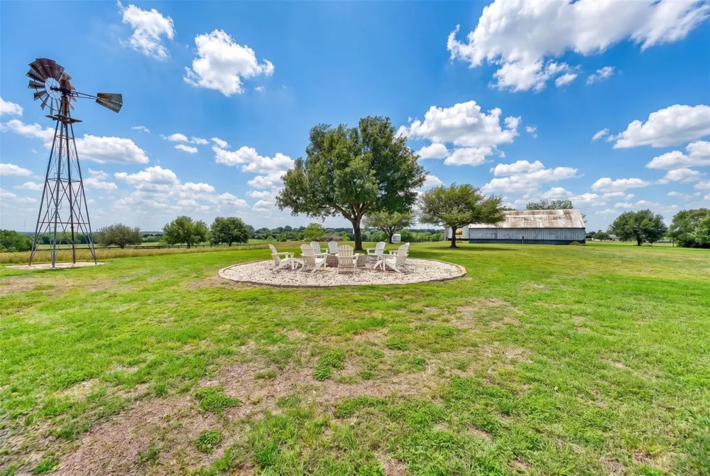 7872 Fm 1371 Road Bellville, TX 77418