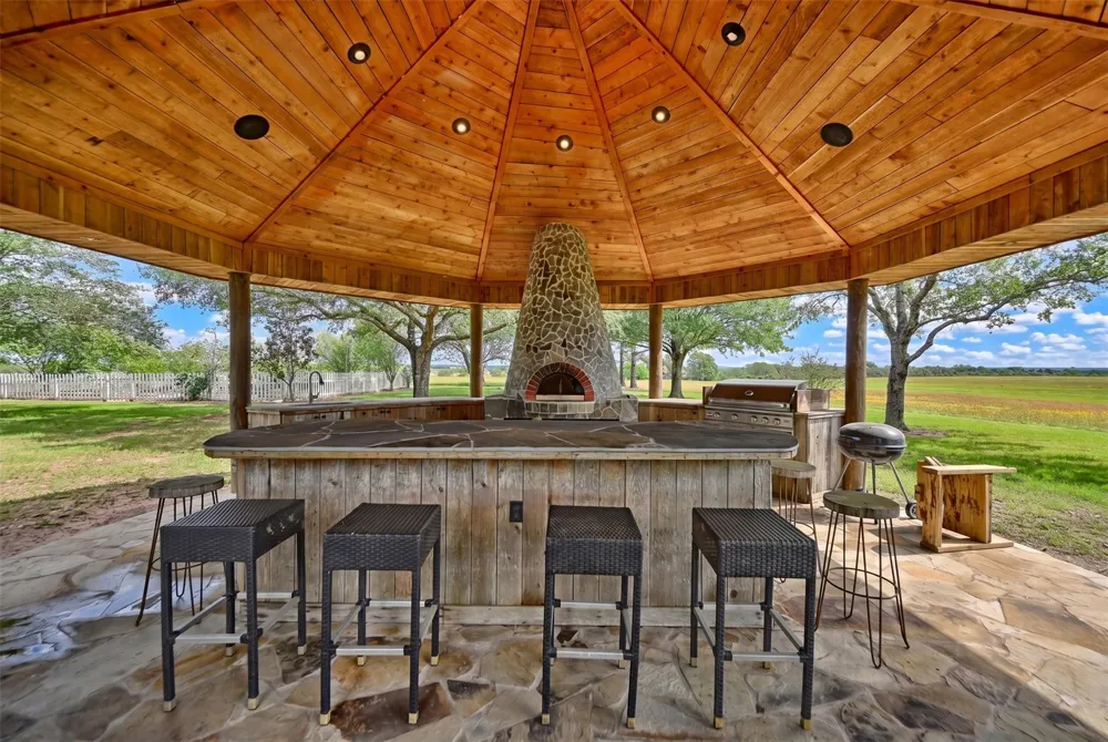 7872 Fm 1371 Road Bellville, TX 77418