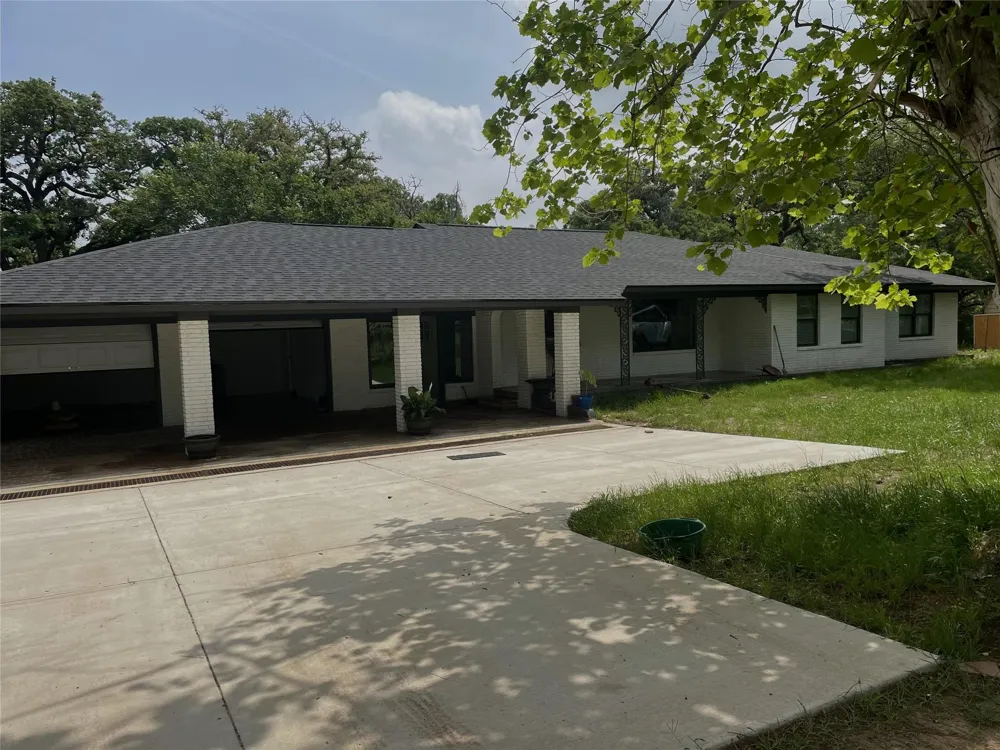 2856 State Highway 36 N Highway Caldwell, TX 77836