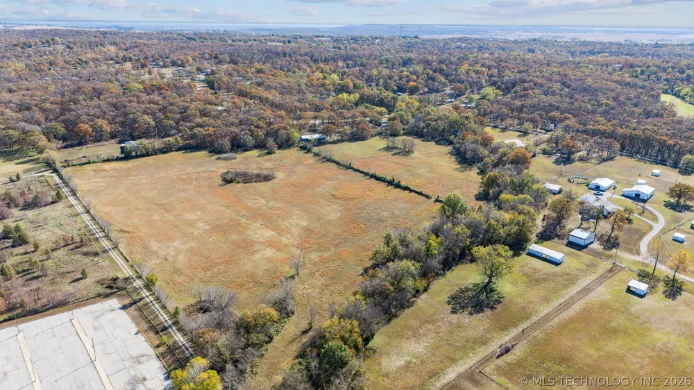 16881 S 4220 ROAD Claremore, OK 74017