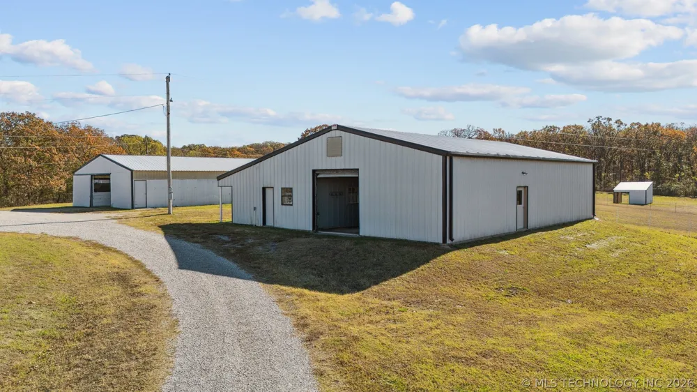 16881 S 4220 ROAD Claremore, OK 74017