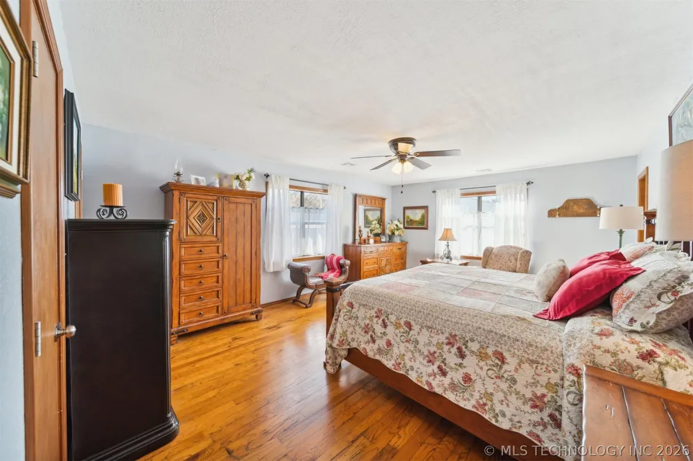 16881 S 4220 ROAD Claremore, OK 74017