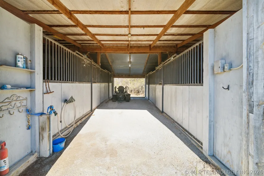 16881 S 4220 ROAD Claremore, OK 74017