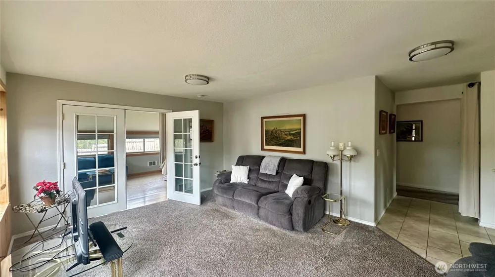400 Bluff Street Winthrop, WA 98862