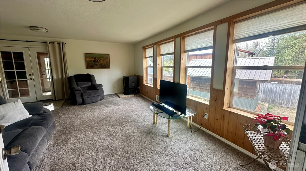 400 Bluff Street Winthrop, WA 98862