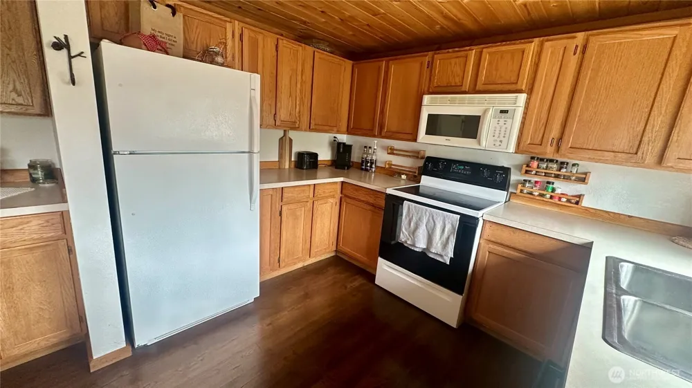 400 Bluff Street Winthrop, WA 98862