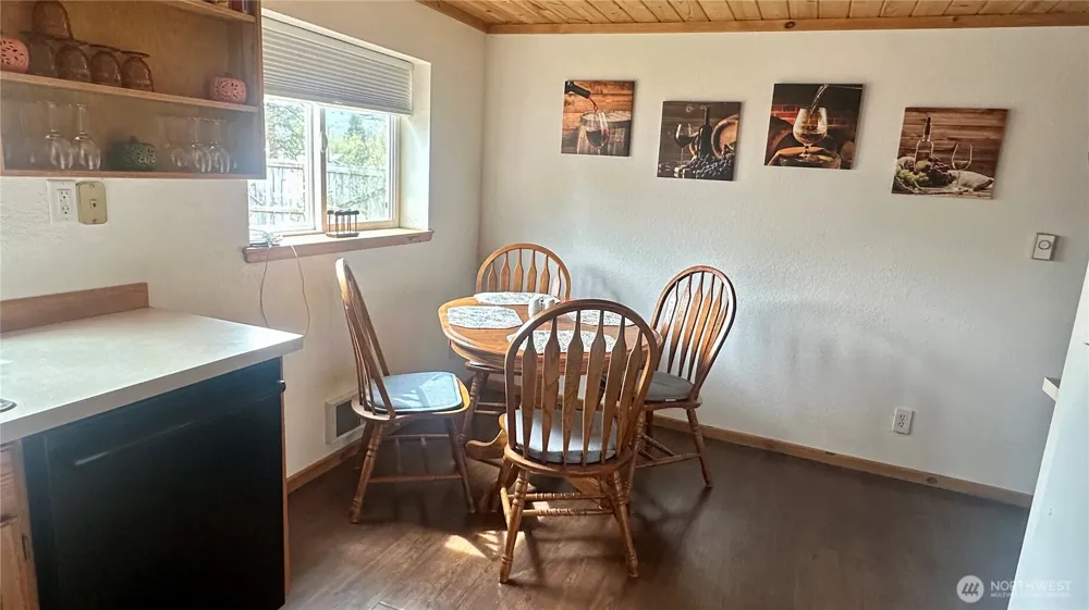 400 Bluff Street Winthrop, WA 98862
