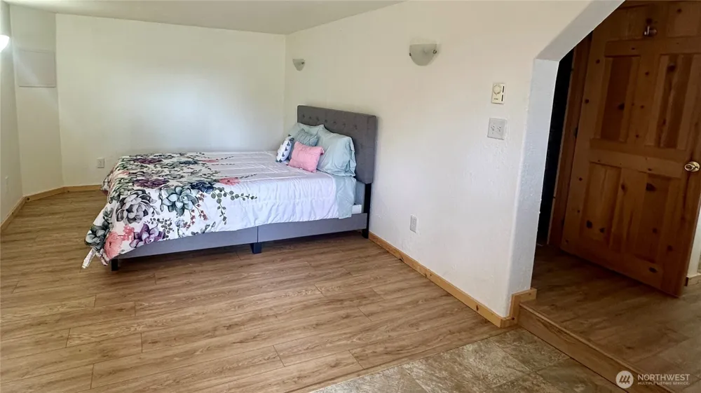 400 Bluff Street Winthrop, WA 98862