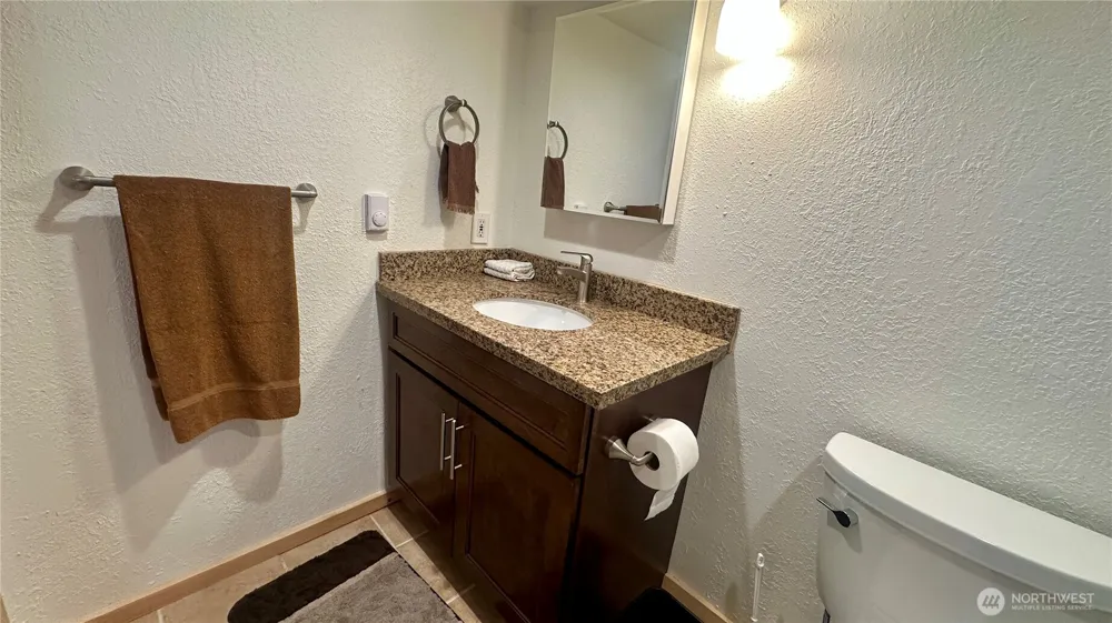400 Bluff Street Winthrop, WA 98862