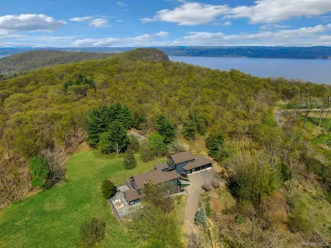 20 Old Stone Road