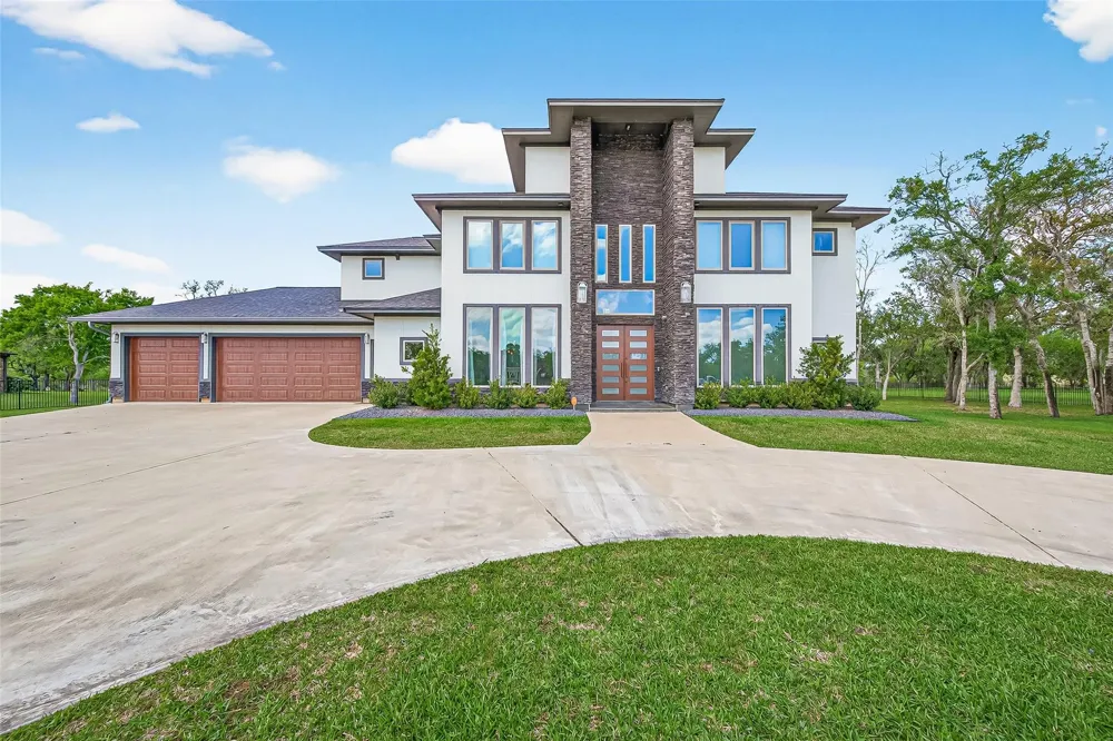 31734 Bayou Bend Richwood, TX 77515