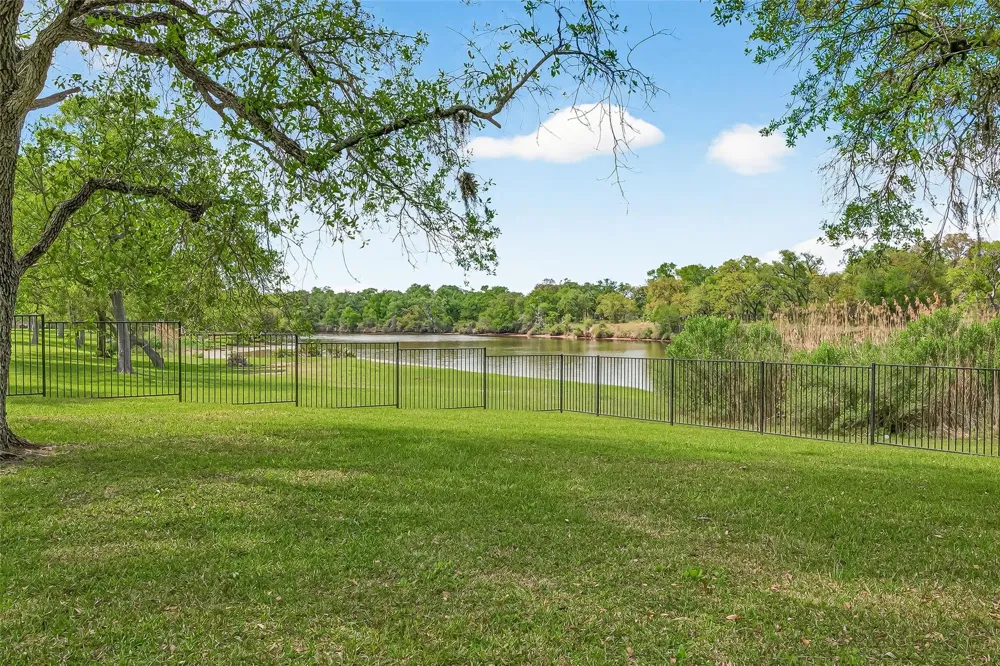 31734 Bayou Bend Richwood, TX 77515
