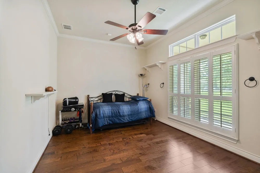 101 Pin Oak Lane Hempstead, TX 77445