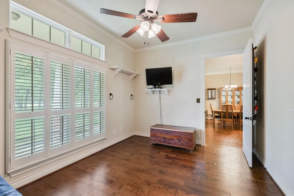 101 Pin Oak Lane Hempstead, TX 77445