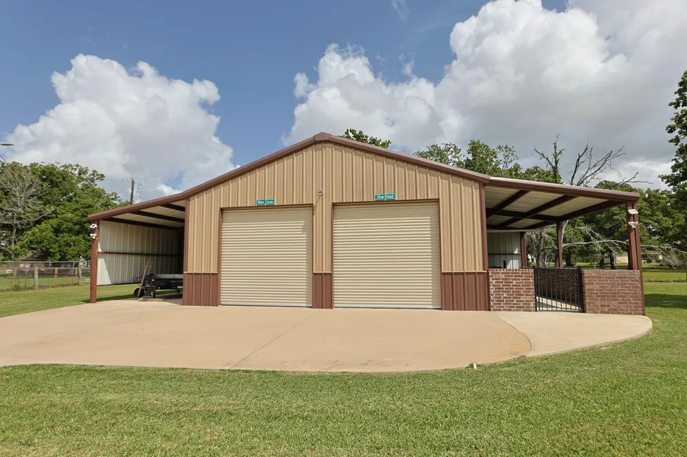 101 Pin Oak Lane Hempstead, TX 77445