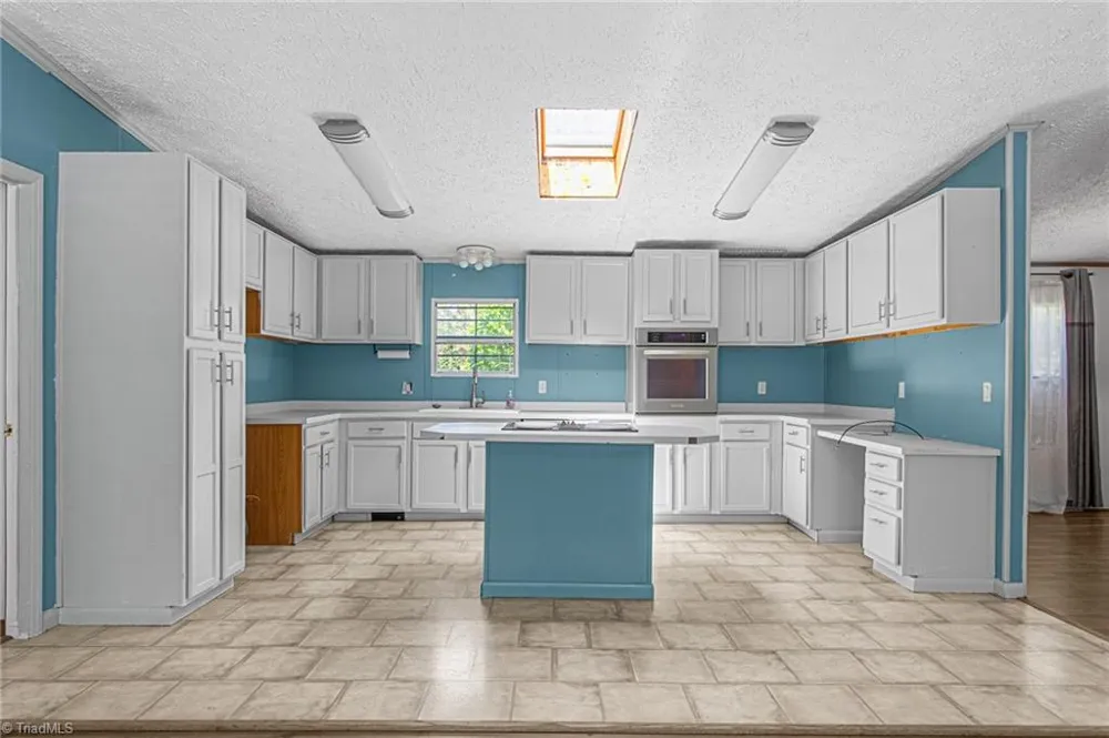 6705 Beale Road Snow Camp, NC 27349