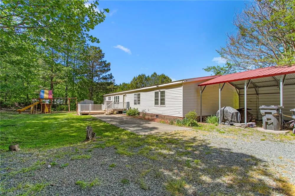 6705 Beale Road Snow Camp, NC 27349