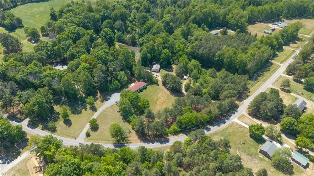6705 Beale Road Snow Camp, NC 27349