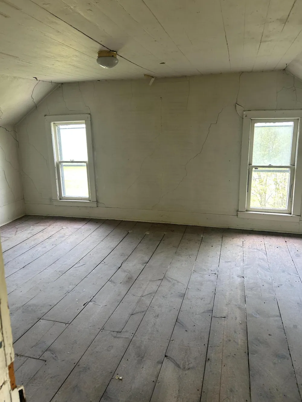 46376 County Road 352 Decatur, MI 49045