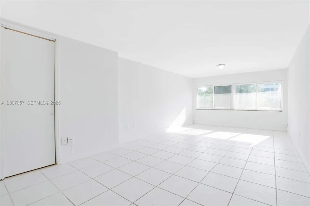 10001 W Bay Harbor Dr #208 Bay Harbor Islands, FL 33154