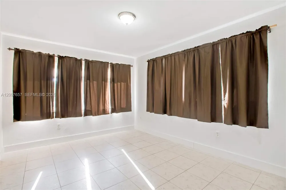 10001 W Bay Harbor Dr #208 Bay Harbor Islands, FL 33154