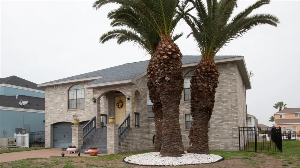 108 Tarpon Court Aransas Pass, TX 78336