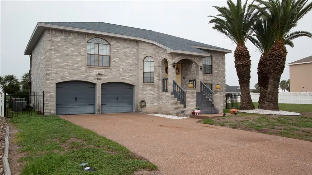 108 Tarpon Court Aransas Pass, TX 78336