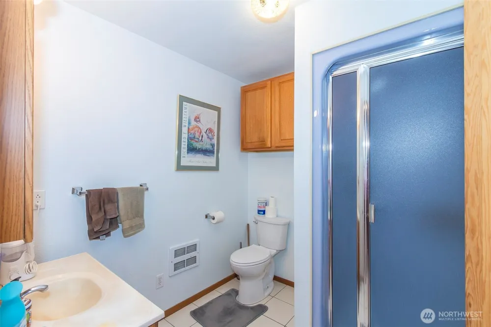 6731 River Way Fruitland, WA 99129