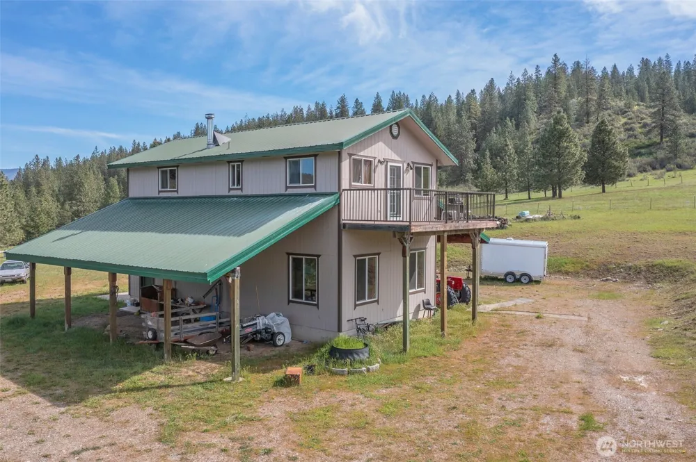 6731 River Way Fruitland, WA 99129