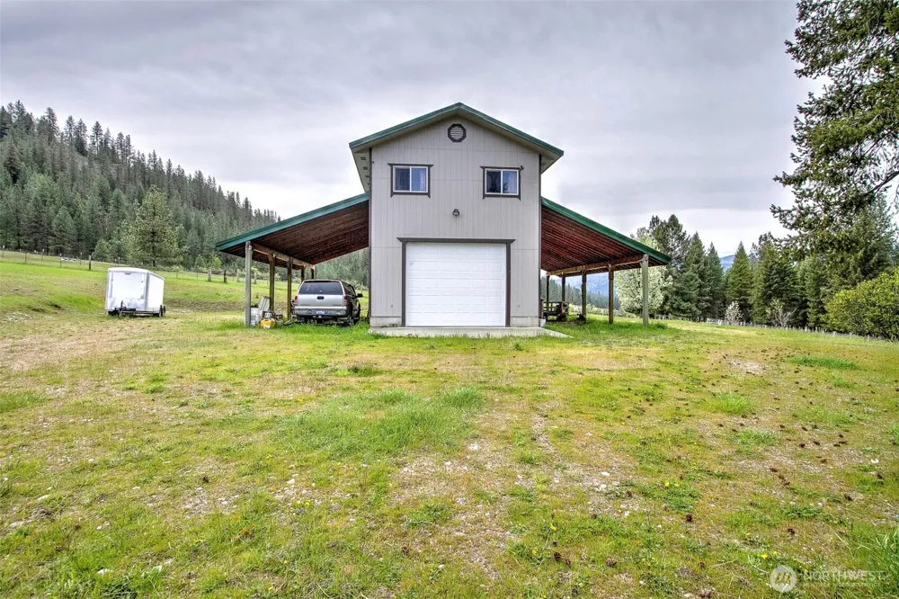 6731 River Way Fruitland, WA 99129