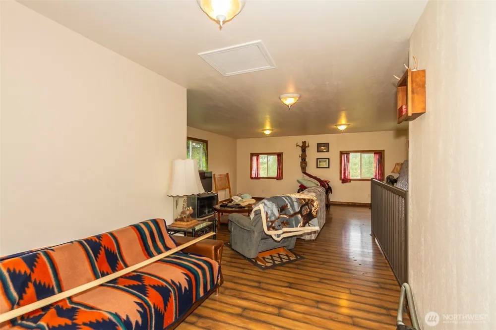 6731 River Way Fruitland, WA 99129