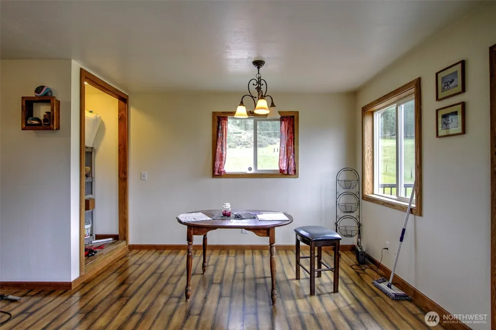 6731 River Way Fruitland, WA 99129