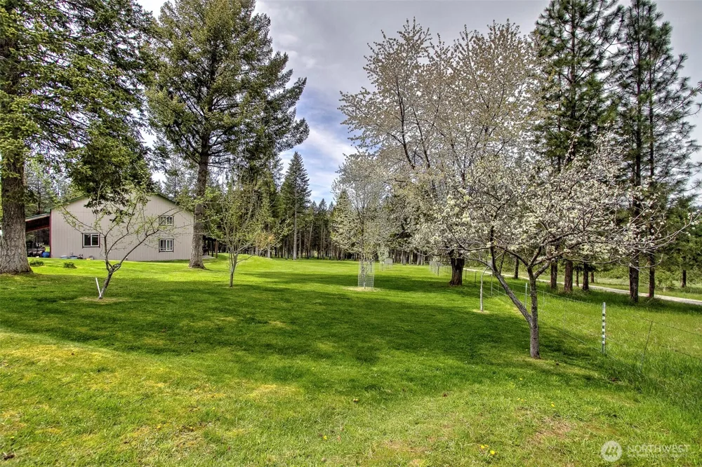 6731 River Way Fruitland, WA 99129